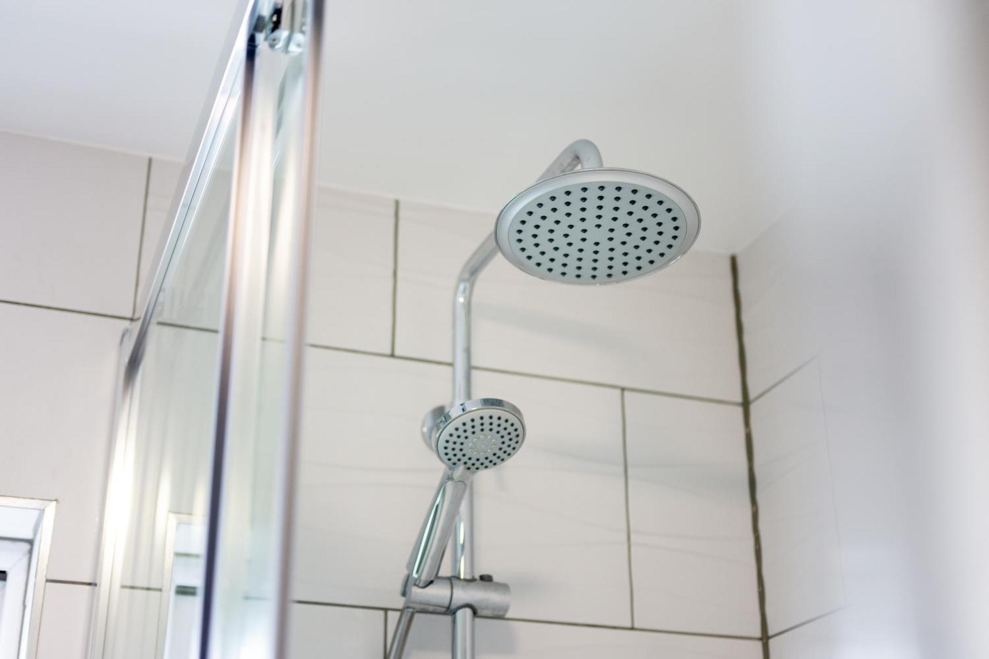 Stylish 4 Bed, Newly Renovated In Ferienhaus Nottingham